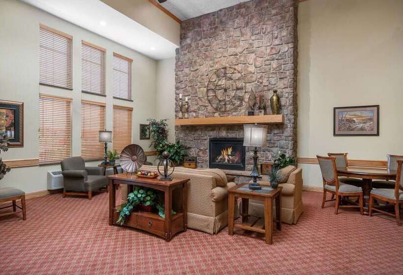 فندق Americinn By Wyndham Newton