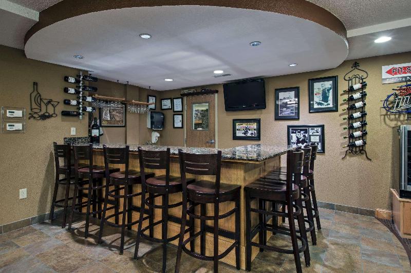 فندق Americinn By Wyndham Newton