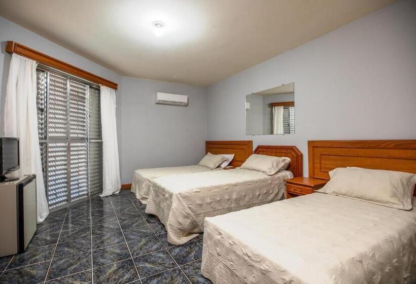 هتل Canzi Cataratas