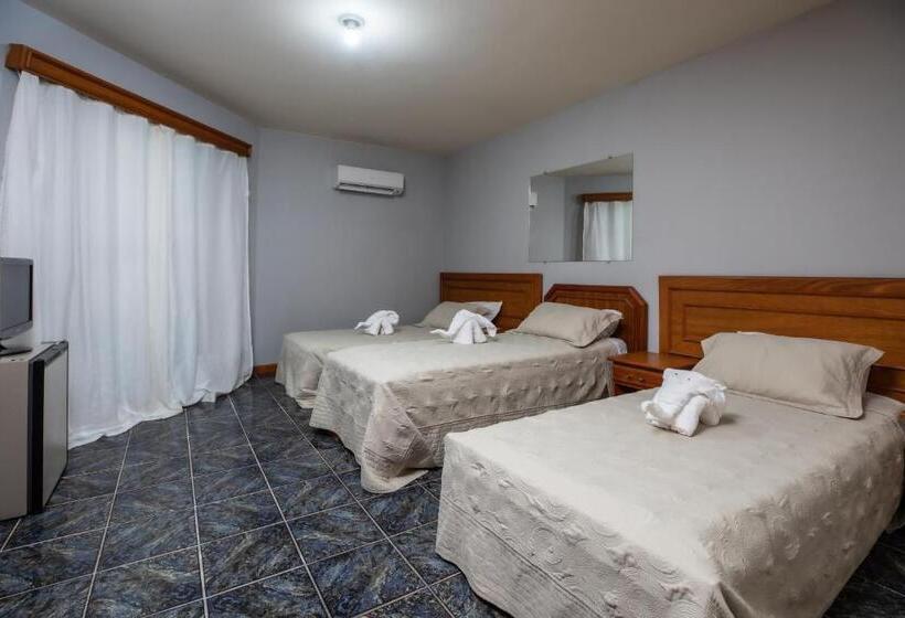 هتل Canzi Cataratas