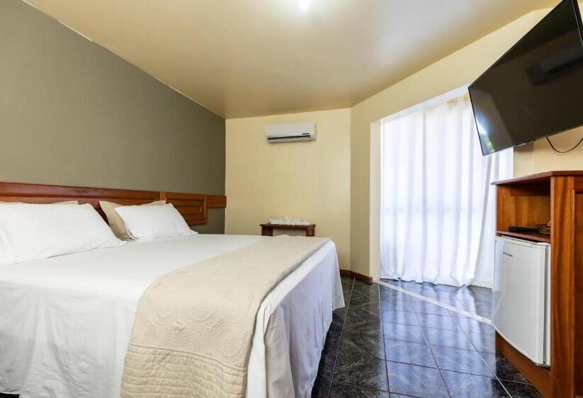 هتل Canzi Cataratas