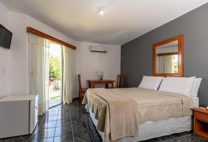 هتل Canzi Cataratas