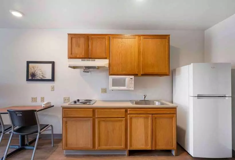 Hotelli Extended Stay America Select Suites  Lakeland