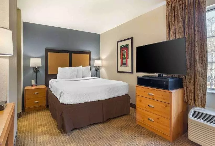 Отель Extended Stay America Suites Boston Westborough Computer Dr