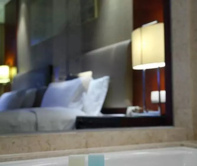 Otel Fuyang International Trade Center