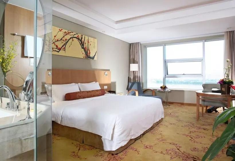 Otel Fuyang International Trade Center