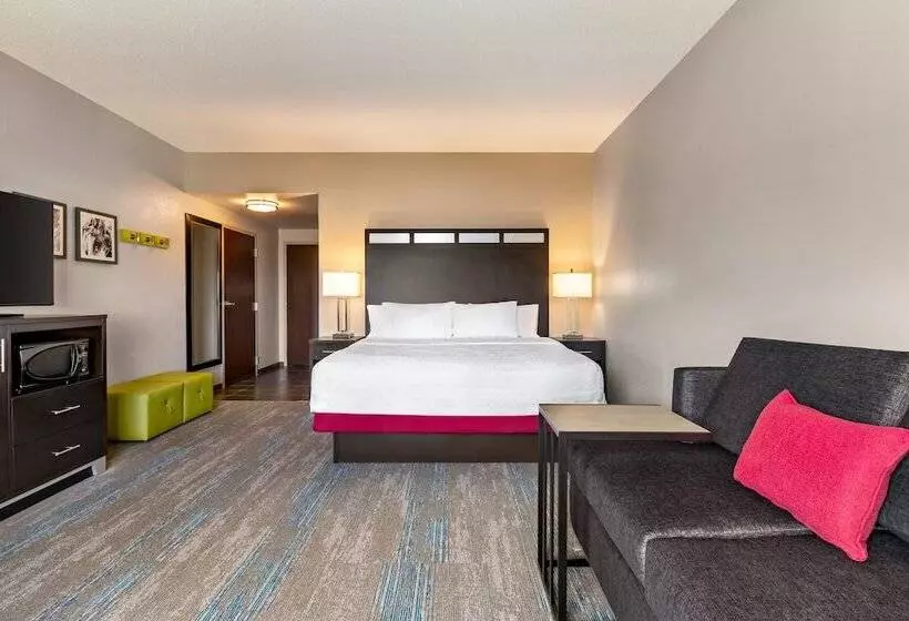 Отель Hampton Inn & Suites York South