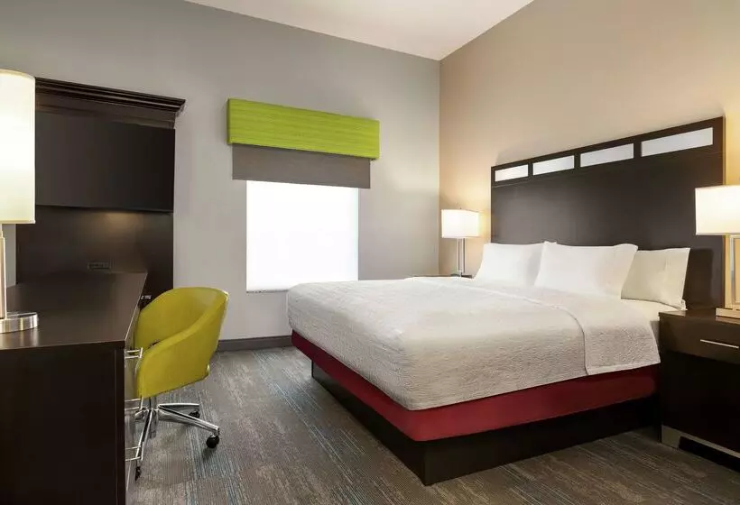 Отель Hampton Inn & Suites York South