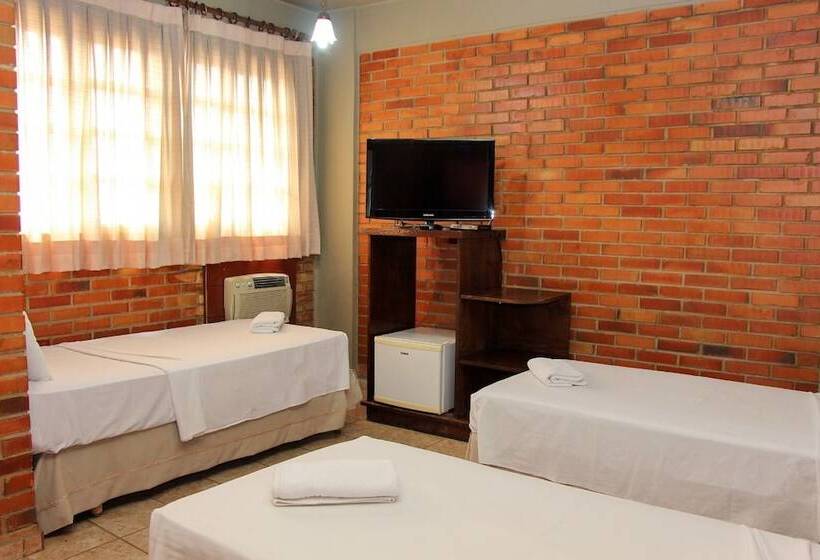 هتل Rede Andrade Goiania Centro