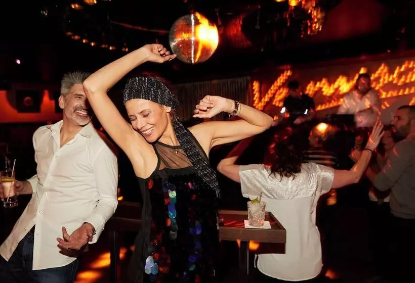 هتل Robinson Alpenrose Zürs