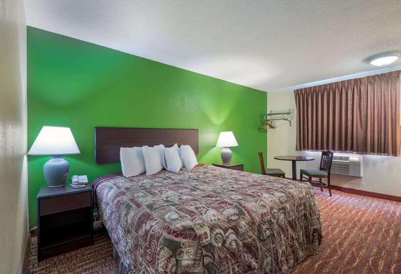 فندق Rodeway Inn