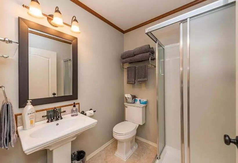 Juan De Fuca Cottages