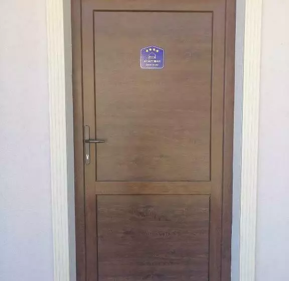 Apartman Sandrina