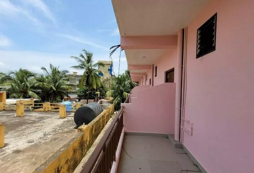ホテル Beach Pink Rock Goa