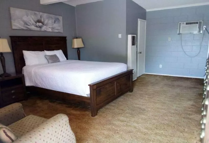 Hotelli Wheeler Inn Texas, Us  83 By Oyo