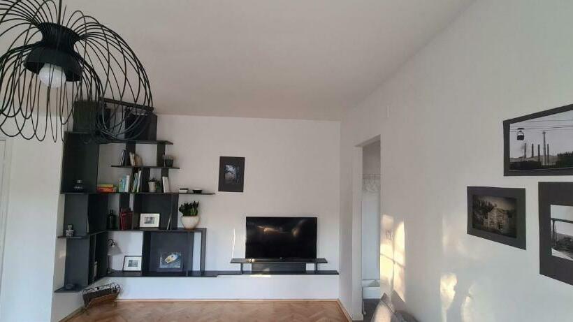 Ioana Apartment Resita