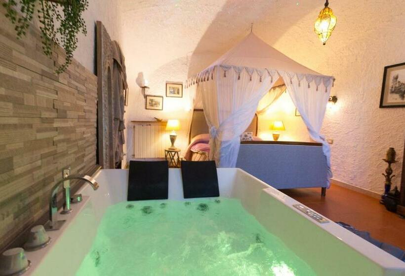 Jamm Suite   Two Room Apartment With Ensuite Whirlpool Tub