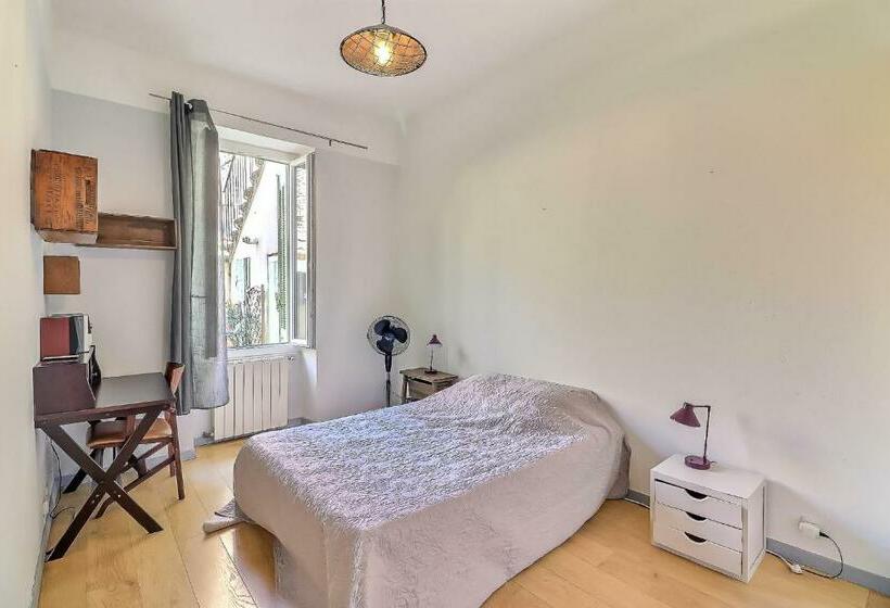 Le 30   Garage Et Calme Garanti