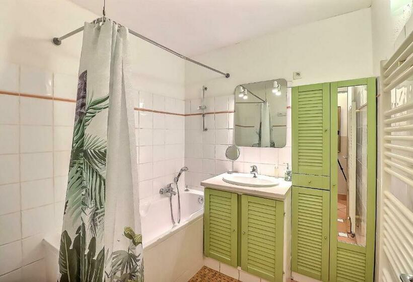 Le 30   Garage Et Calme Garanti