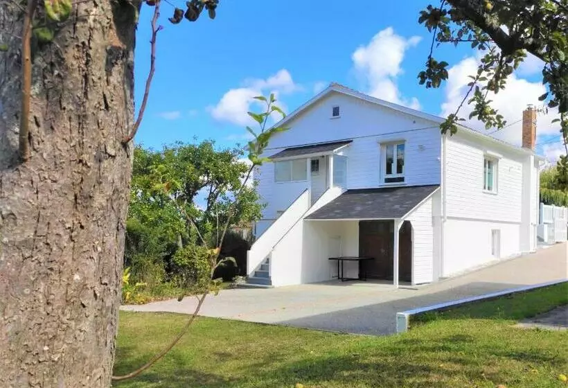 Maison Des Pommiers   Bord De Mer Et Campagne