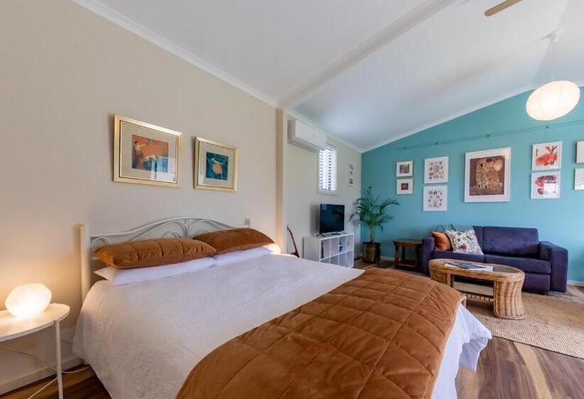 펜션 Meander Retreat   Garden Studio