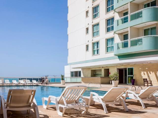 Flat Golden Condomínio Macaé Vista Mar De Luxo Até 4 Pessoas