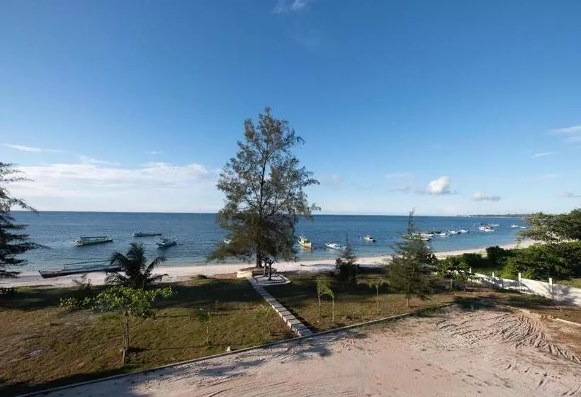 Hotelli Kelayang Beach