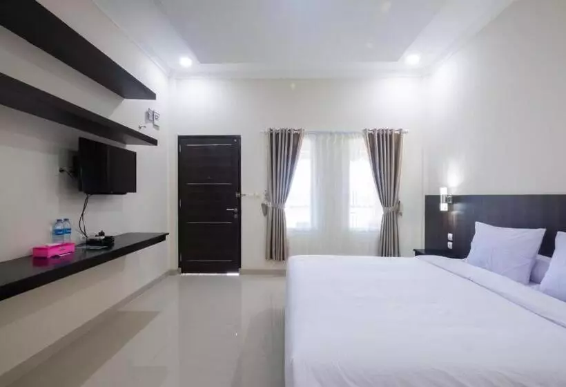 Hotelli Kelayang Beach