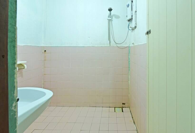 Hotel Oyo 90620 Mahseer Chalet