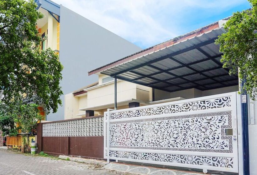 Hotel Spot On 91615 Arumba Guest House Syariah