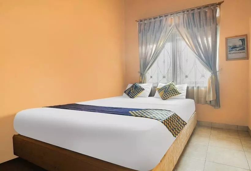 Hotelli Spot On 91620 Skypiea Guest House