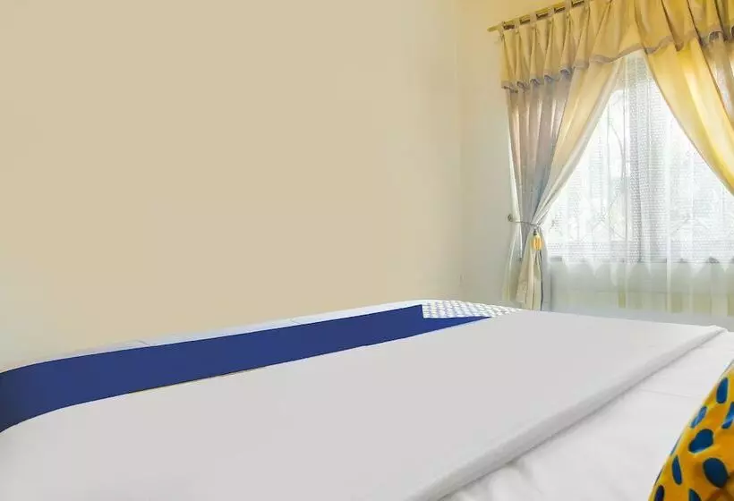 Hotelli Spot On 91620 Skypiea Guest House
