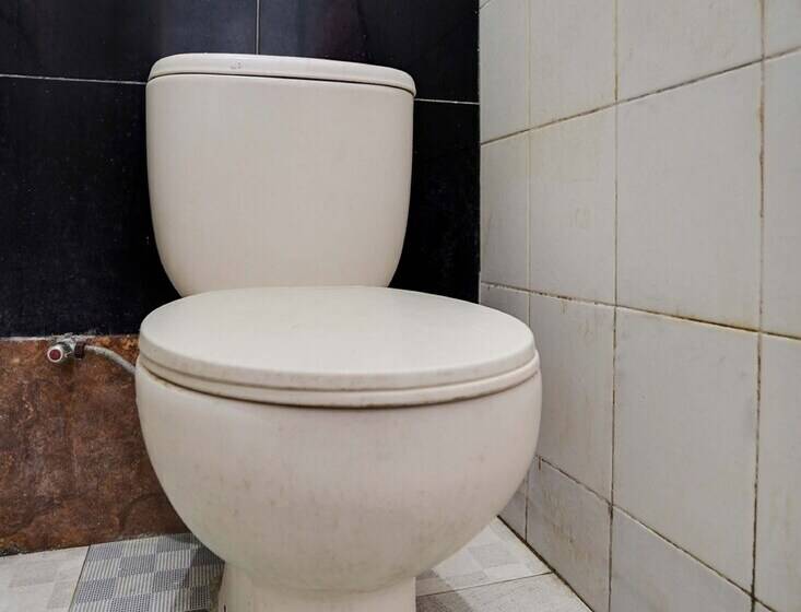 בית מלון כפרי Spot On 91626 Rr Kost Putri Syariah