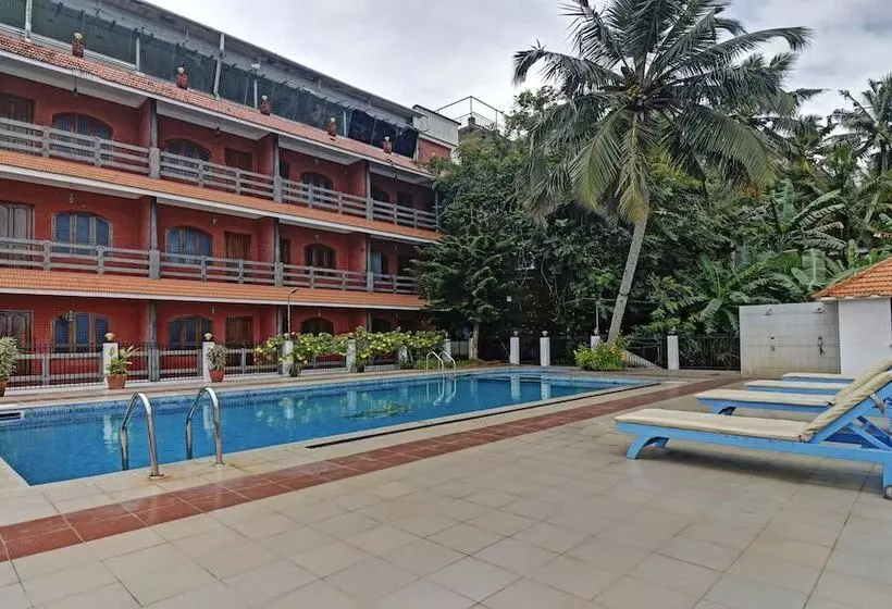 ホテル Treebo Trend Green Palm Resorts
