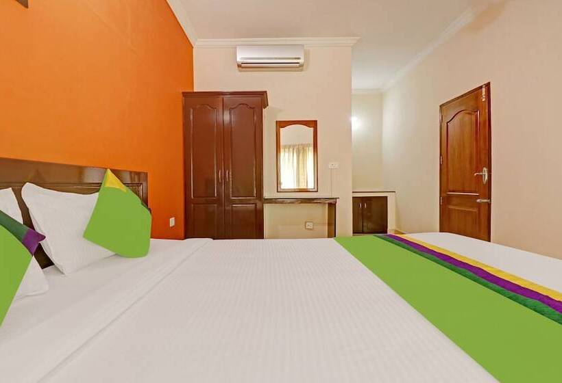 Szálloda Treebo Trend Green Palm Resorts