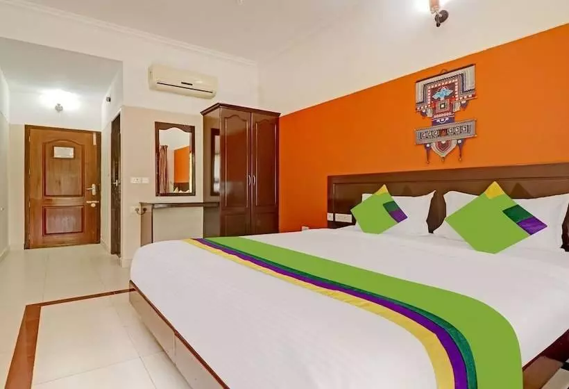 ホテル Treebo Trend Green Palm Resorts