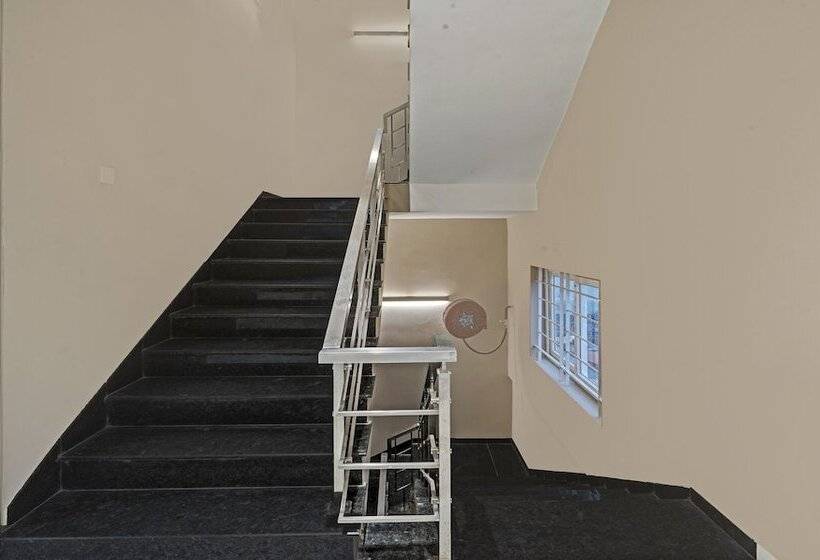 Hotel Treebo Premium La Orchid