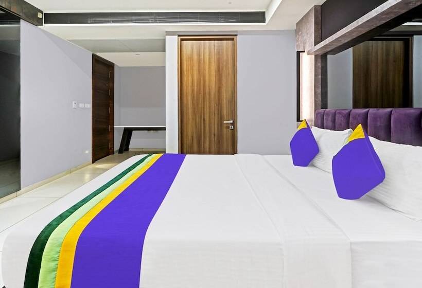 Hotel Treebo Premium La Orchid