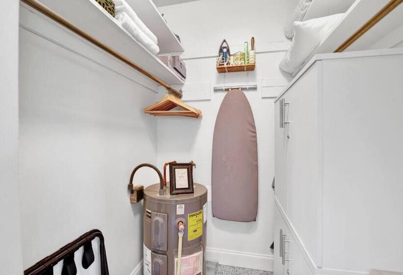 Modern Home Near Beach & Downtown W/ Private Yard