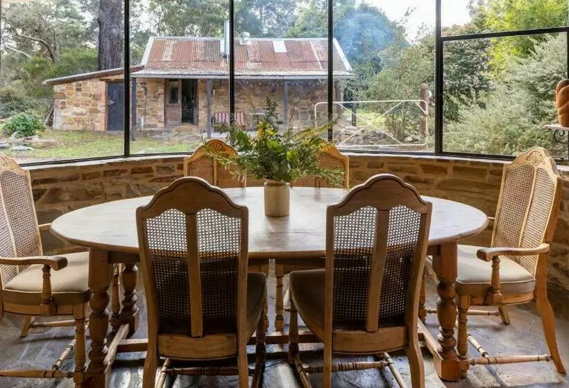 On Golden Point   Stone Cottage In Chewton