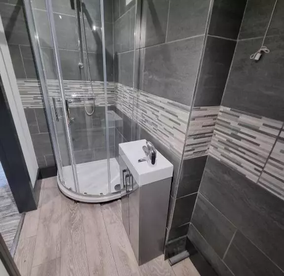 Majatalo Harrington House