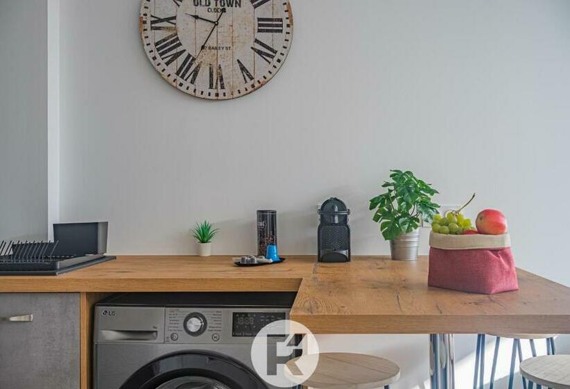 R Apparts T2 Le Belledonne View