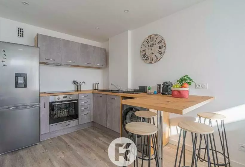 R Apparts T2 Le Belledonne View