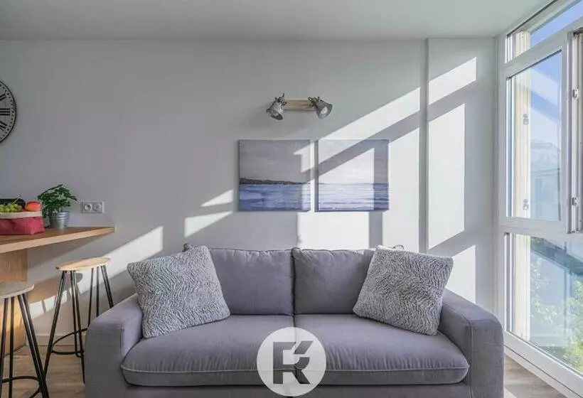 R Apparts T2 Le Belledonne View