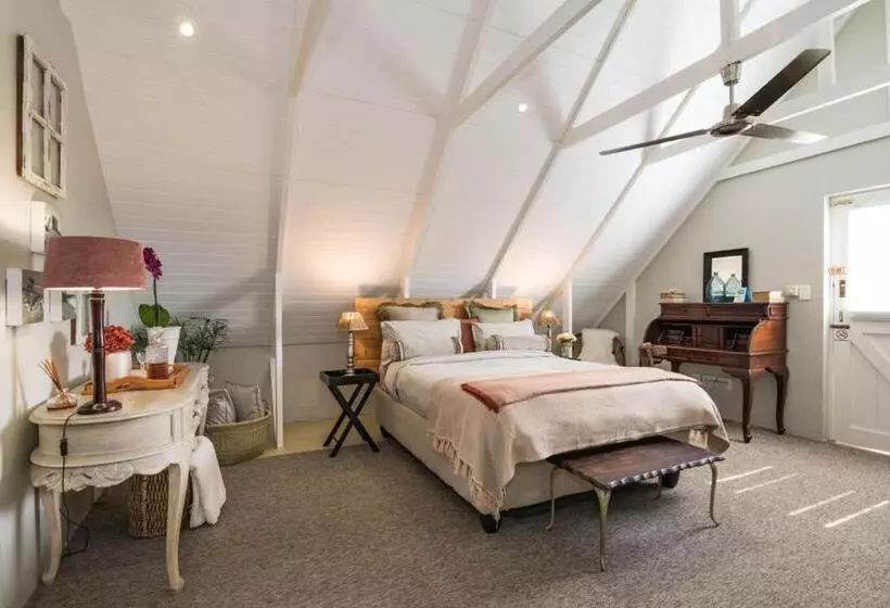 Aamiaismajoitus (B&B) 12 On Tindall