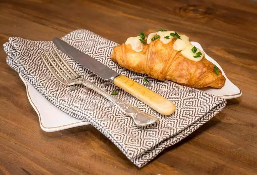 Aamiaismajoitus (B&B) 12 On Tindall