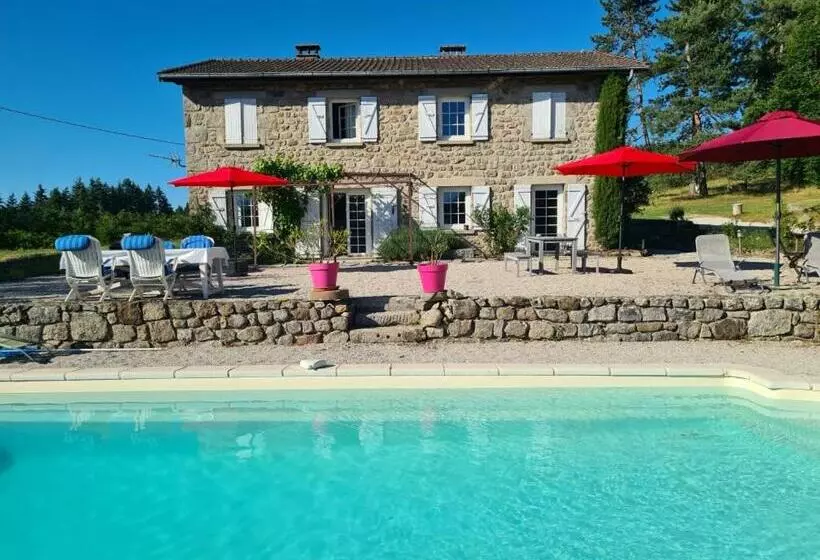 Aamiaismajoitus (B&B) Room Lover Les Chaizes