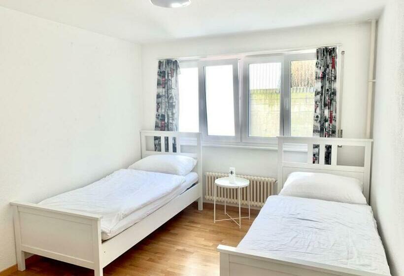 City Apartment Close To Town By Pa