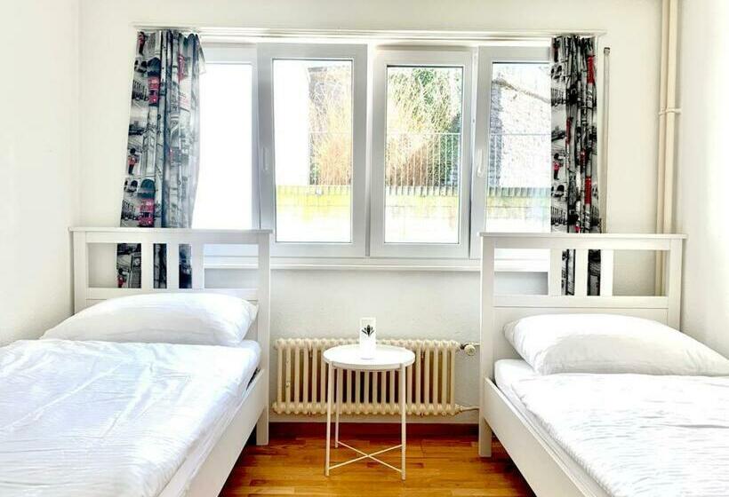 City Apartment Close To Town By Pa