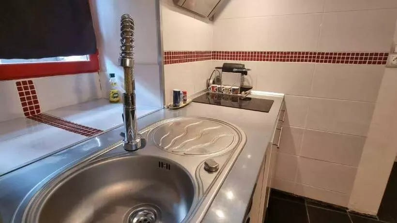 Gîte Maisonnette  Et à Côté Coule Une Rivière